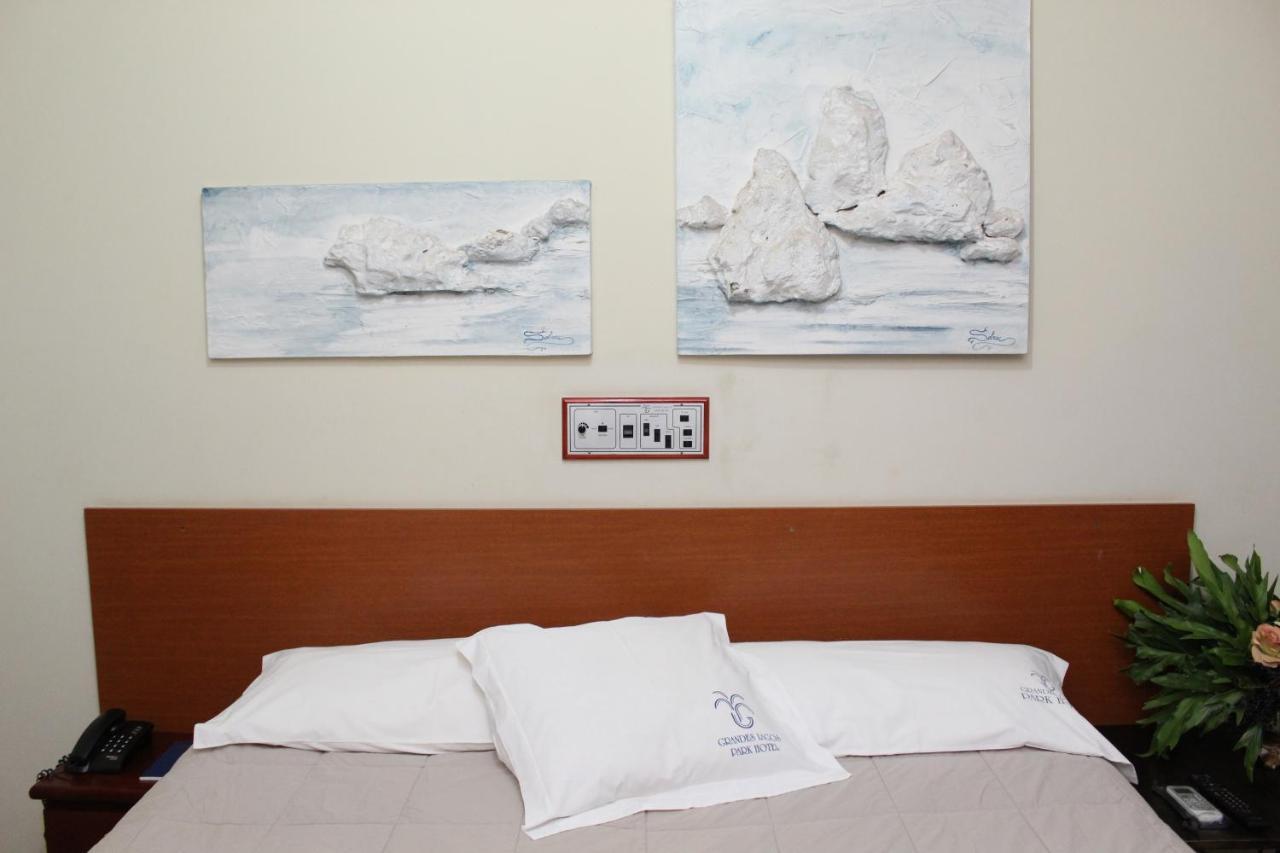 Grandes Lagos Park Hotel Jales ภายนอก รูปภาพ
