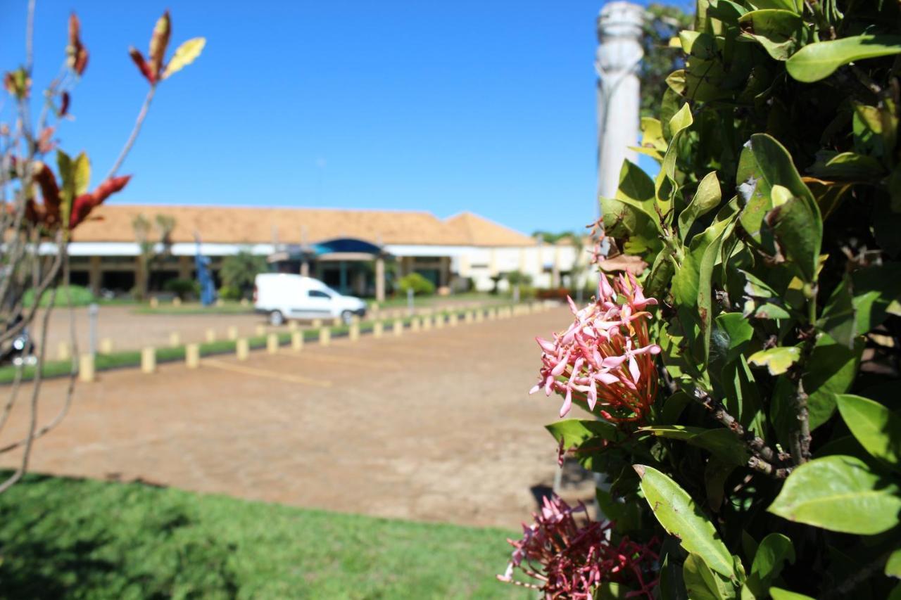 Grandes Lagos Park Hotel Jales ภายนอก รูปภาพ